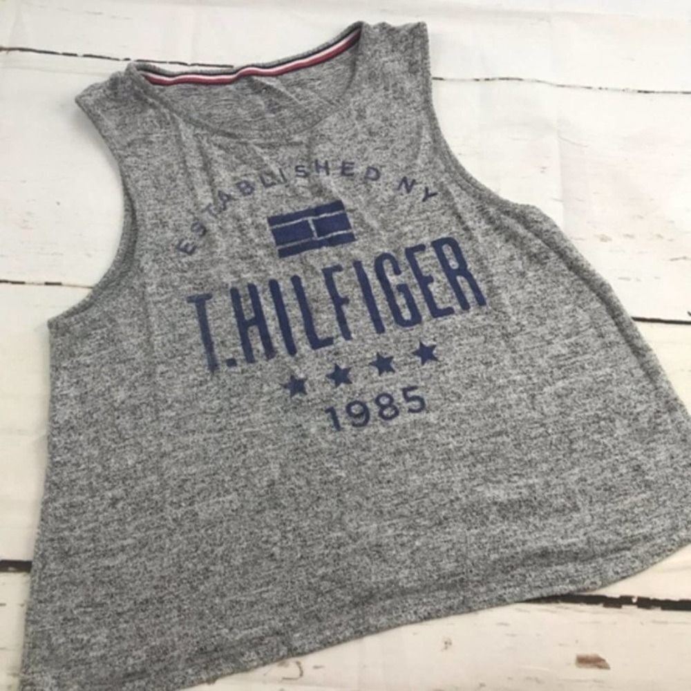 Tommy Hilfiger spell out cropped gray tank top